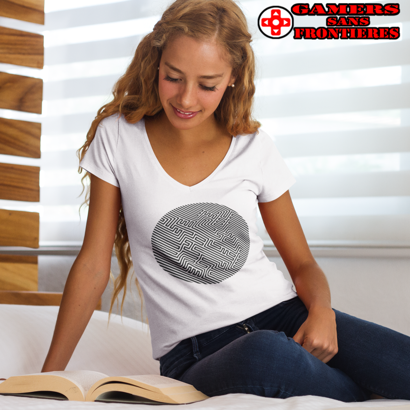 Women's V Tee - Pokémon Stealth