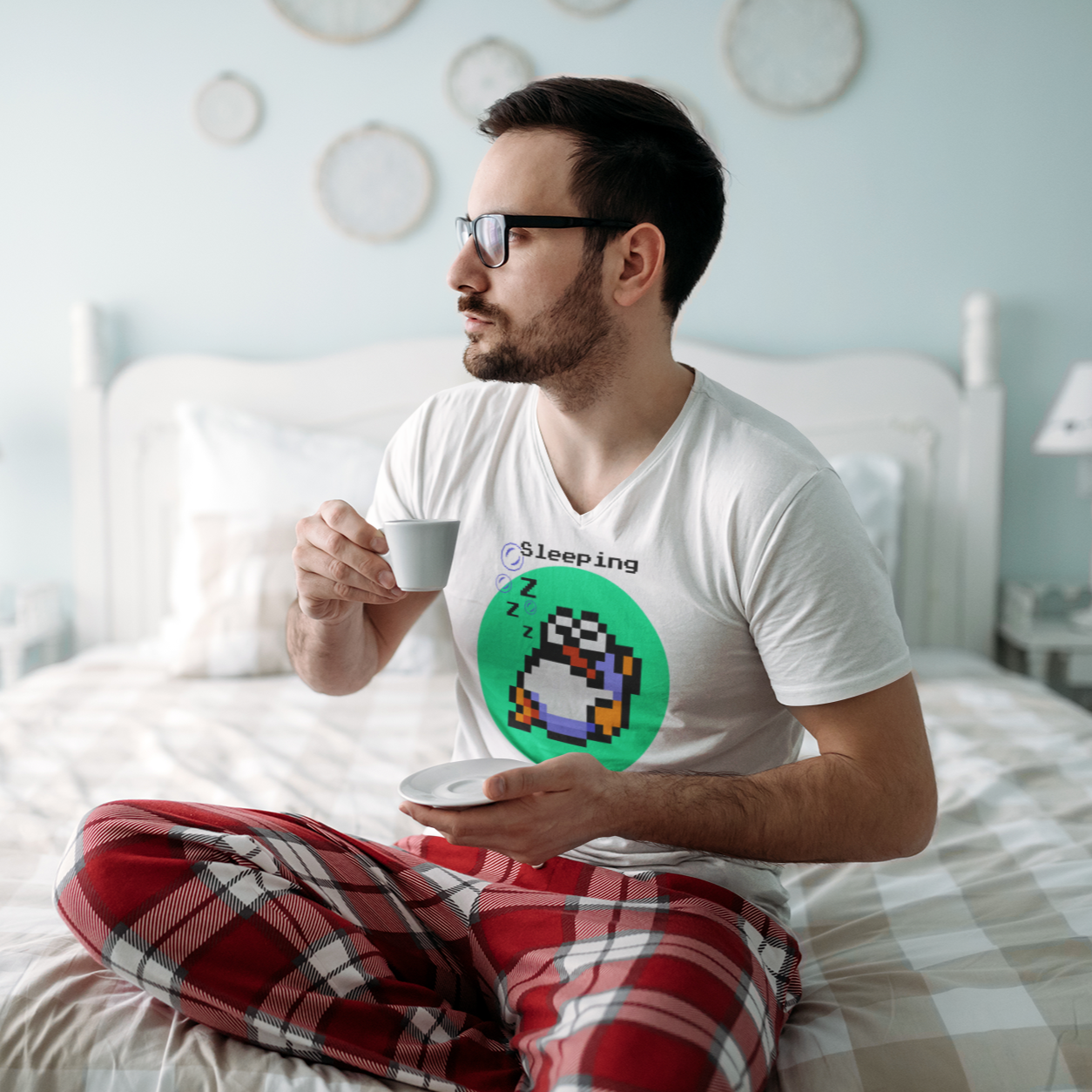 Super Mario World Men's V Tee - Rip Van Sleeping